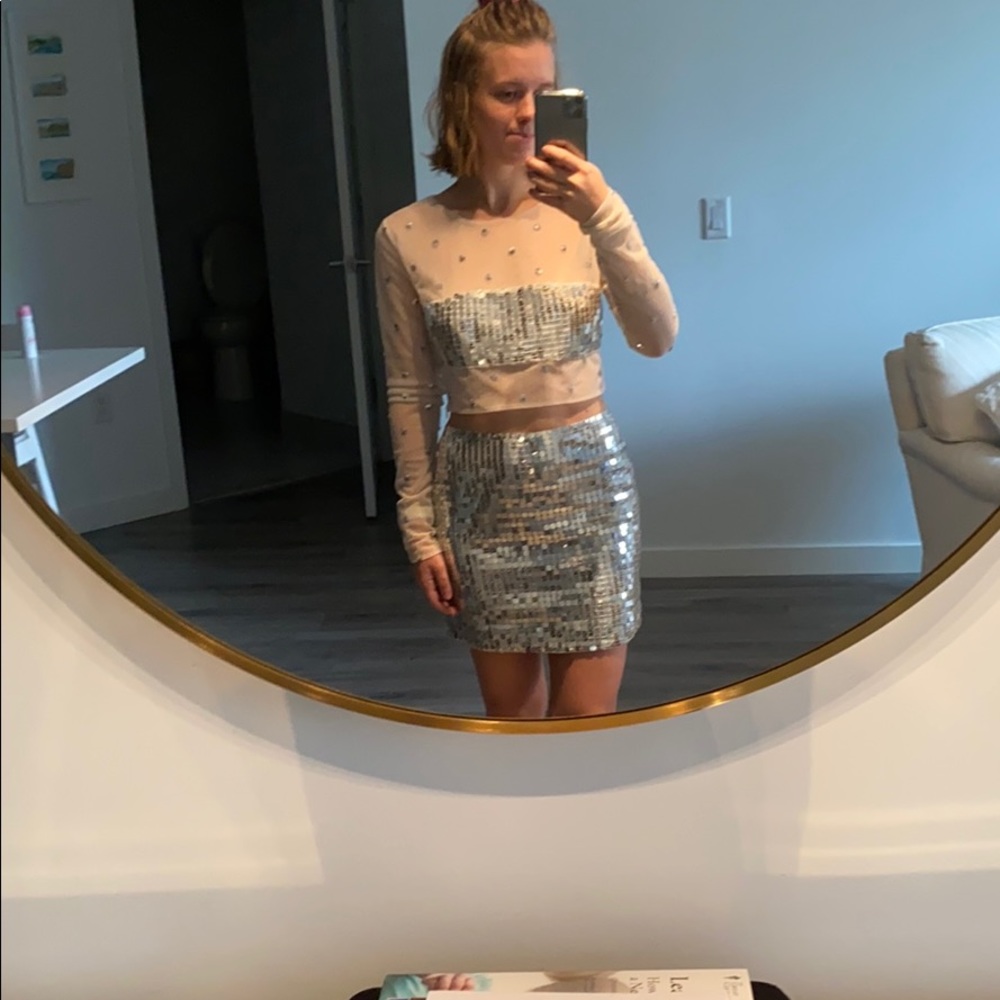 Hours Sequin Set - image 5